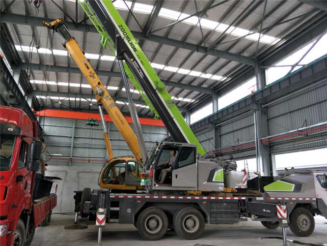 华州区高空车出租需要注意哪些安全事项？