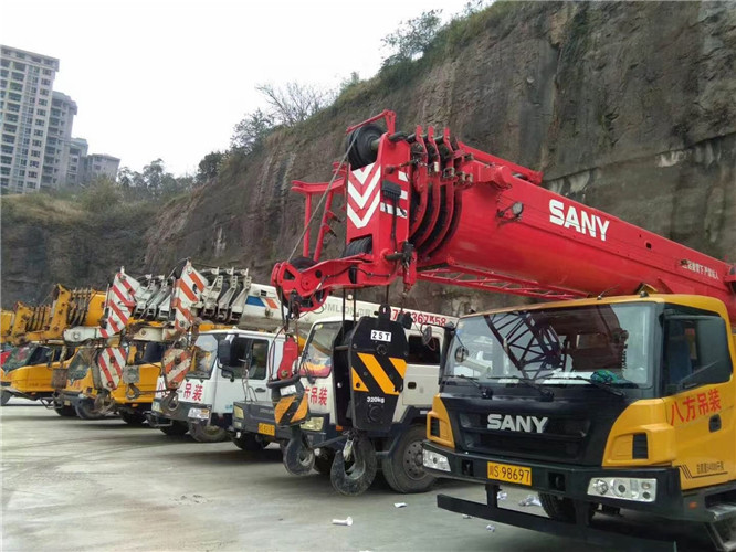 华州区吊车出租按什么计费？台班费、单次费、里程费怎么算？