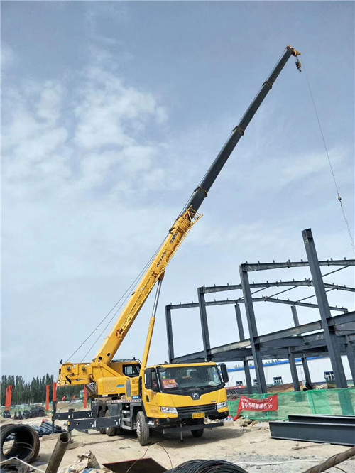 华州区超高层建筑钢结构吊装案例